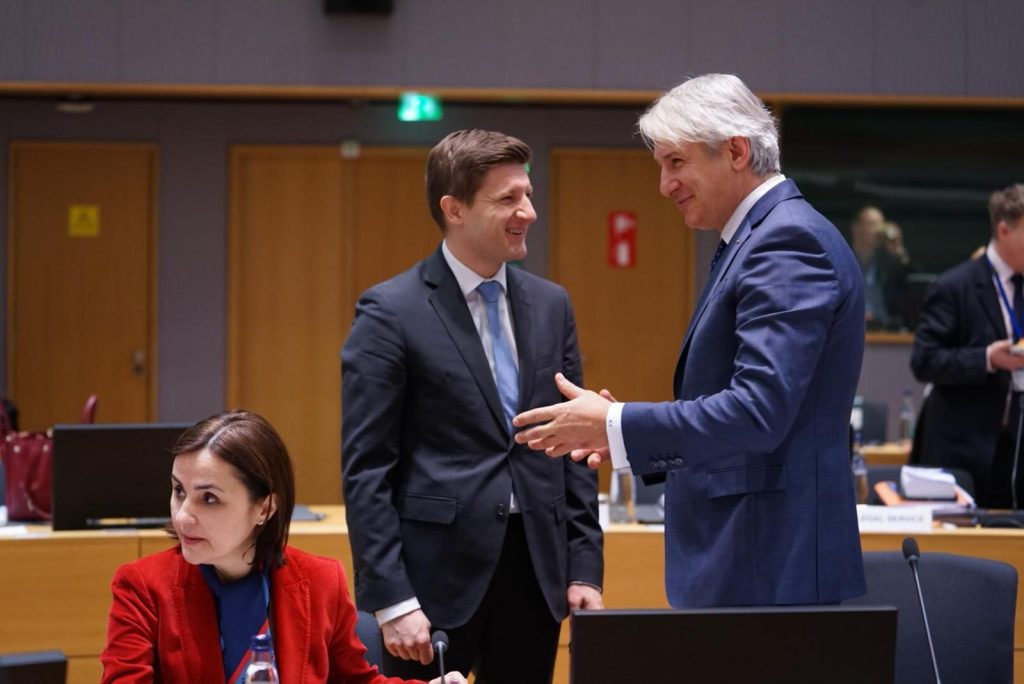 Victor Ponta, candidat la Președinția României, și Eugen Teodorovici: Soluții pentru energie sustenabilă